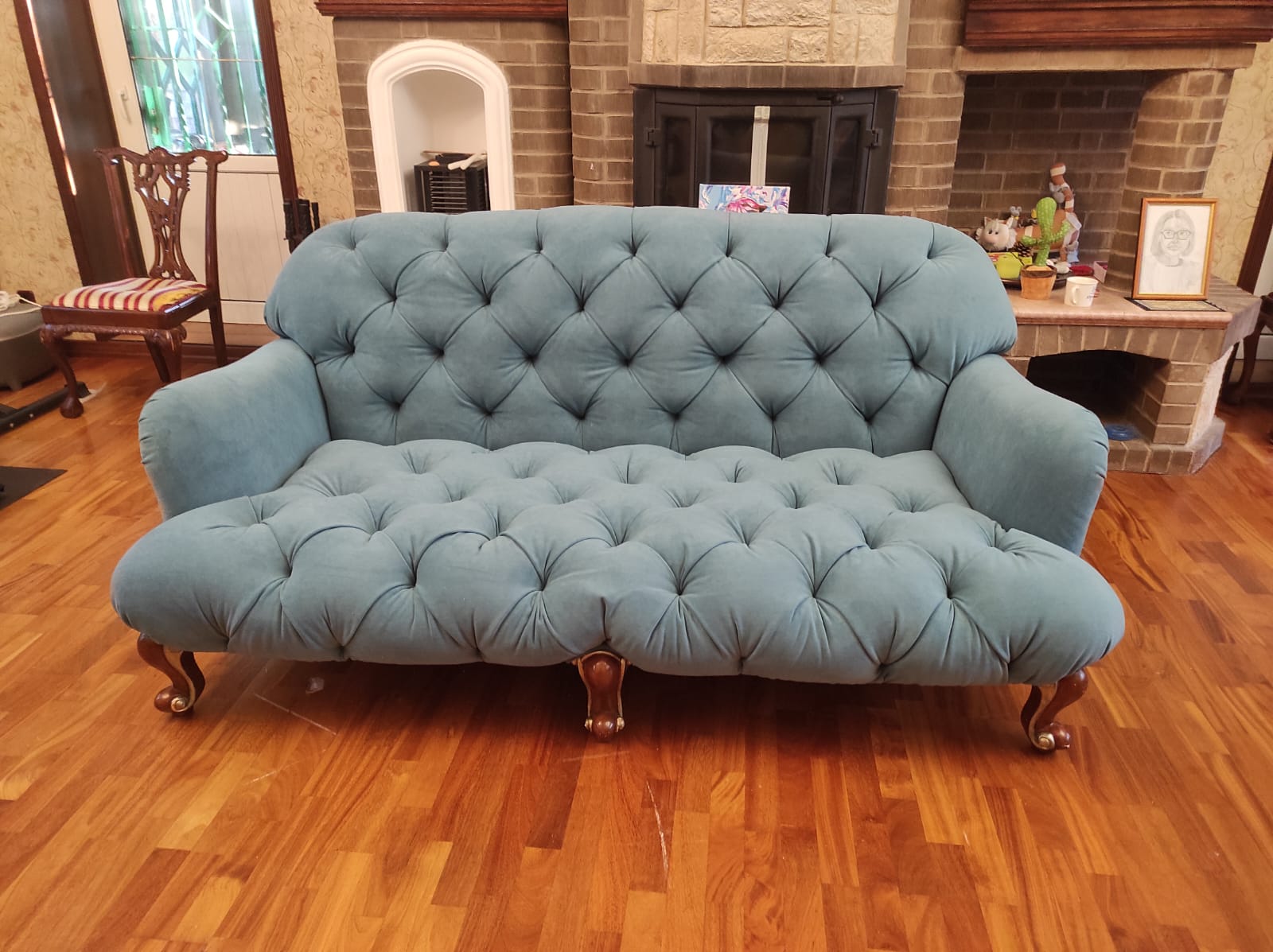 Обивка дивана. Красноуральск